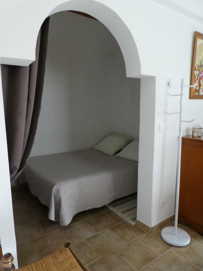 Les Biguieres Guest House Maubec  Exterior foto
