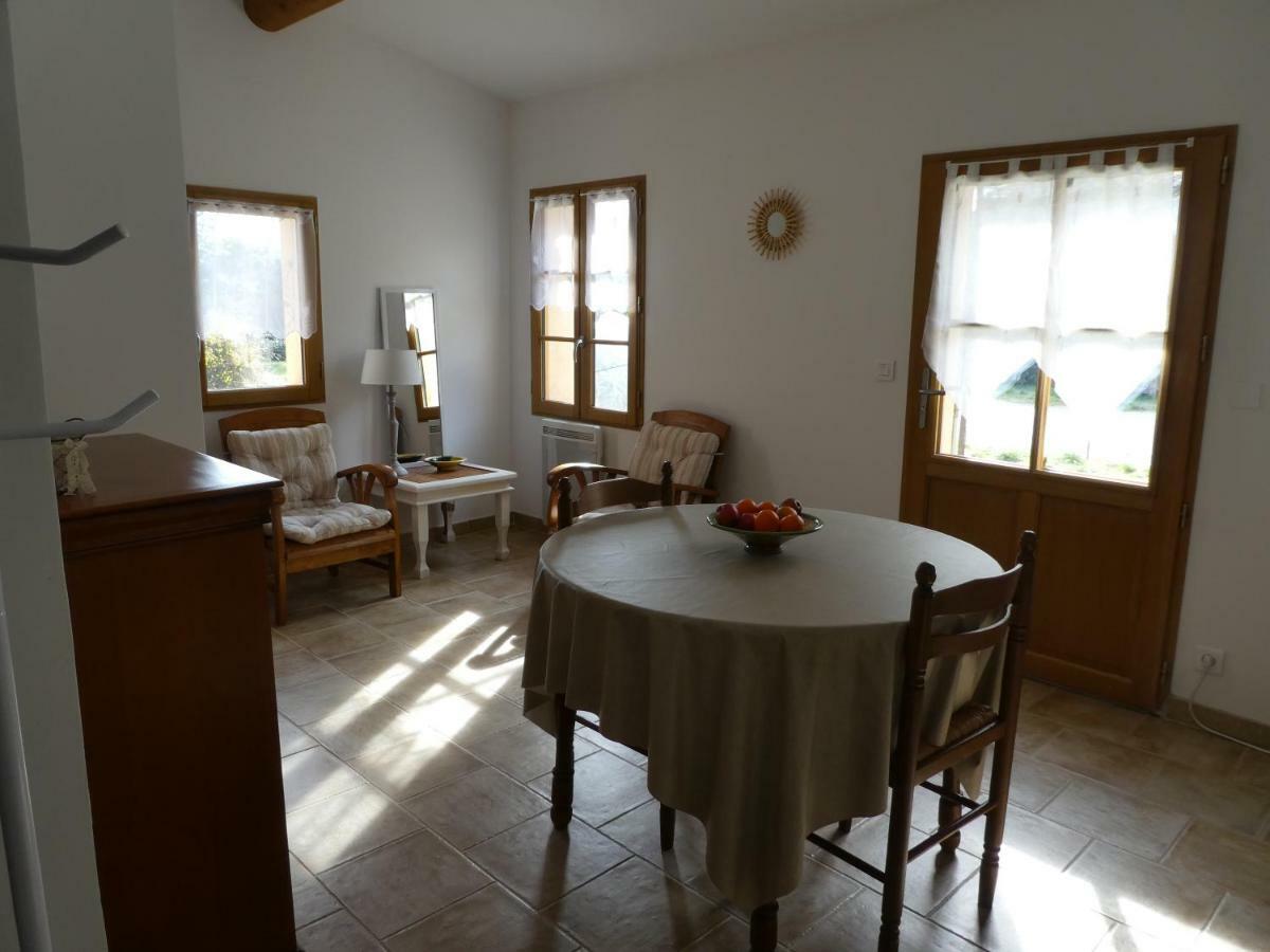 Les Biguieres Guest House Maubec  Exterior foto
